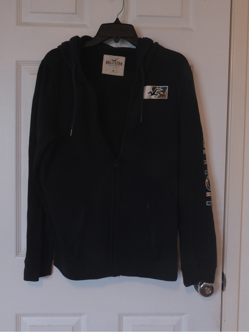 Hollister Men's Black Full-Zip Hooded Sweatshirt with Sleeve Logo